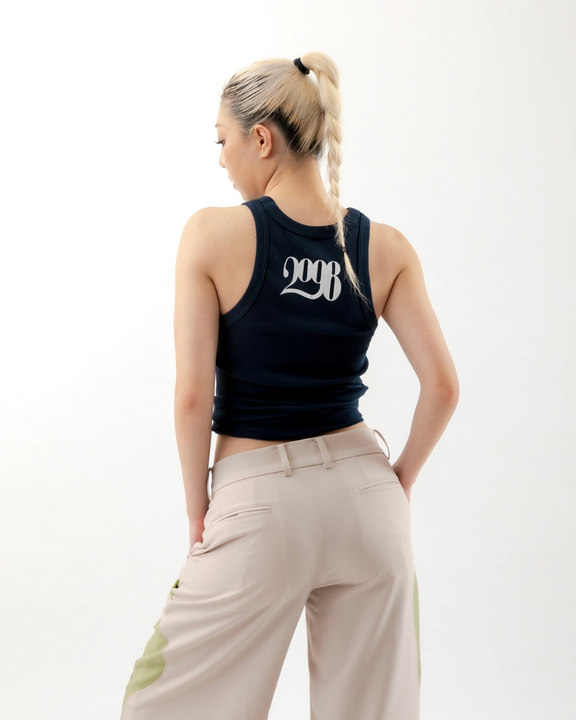 NAVY GRAPHIC TANK TOP